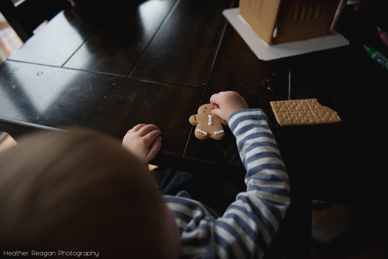 Gingerbread men, Portland holiday family photography