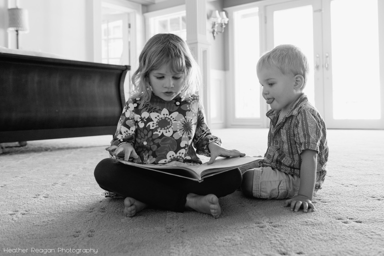 Reading | Tualatin family photography | In-home documentary session