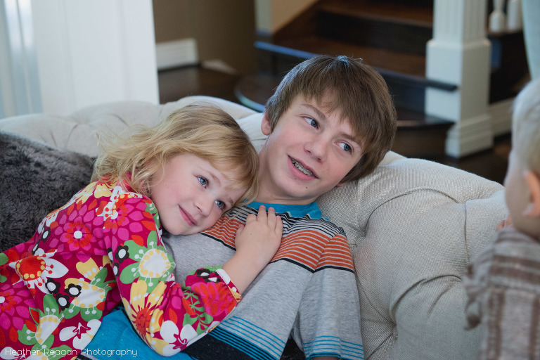 Snuggles with big brother | Tualatin documentary photography