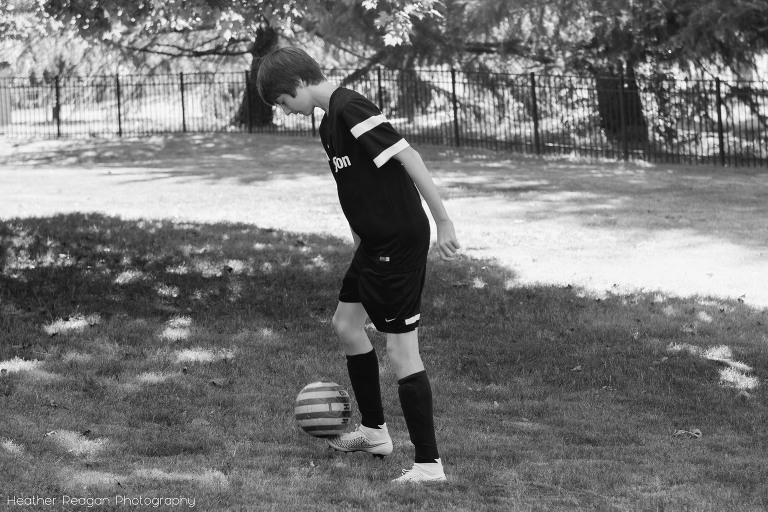 Backyard soccer | Portland documentary family photography