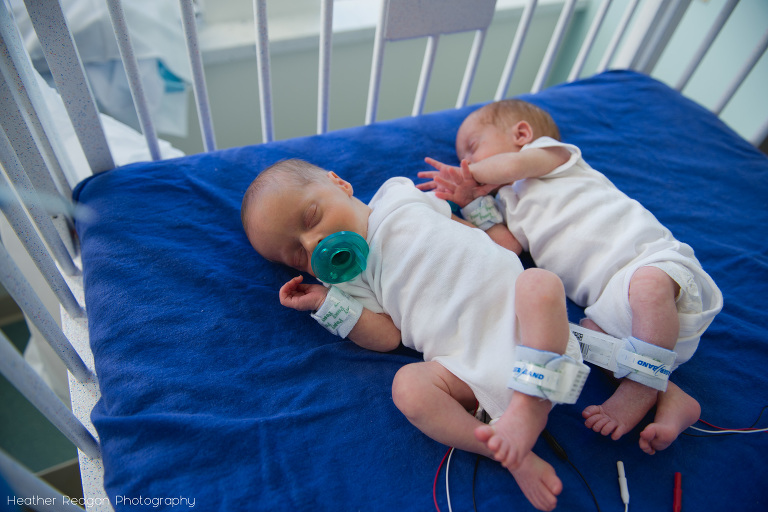 Twin Snuggles | The Tiny Footprints Project | Portland hospital newborn photography